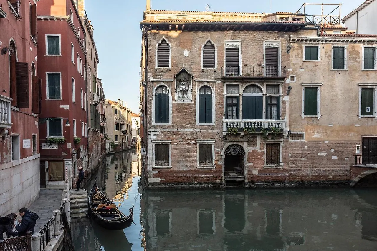 Hotel Ca' La Riva Venezia 2*,