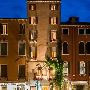 Santo Stefano Otel